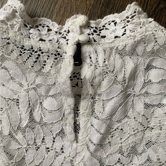 White lace cropped top - Picture 8 of 8